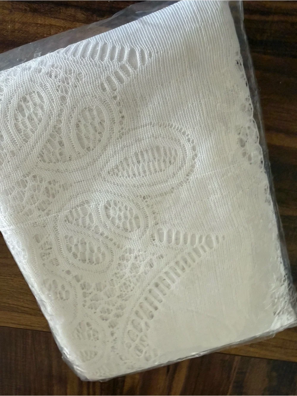 White Lace tablecloth 60x104